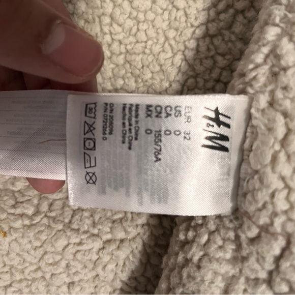 H&M Jacket - Picture 5 of 7